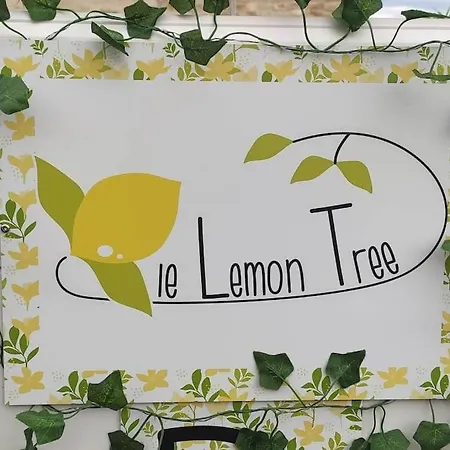 Casa de Férias Jacuzzi Au Lemon Tree Et Charme Des Pierres Dorees *