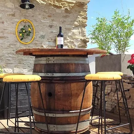 Casa de Férias Jacuzzi Au Lemon Tree Et Charme Des Pierres Dorees Panossas