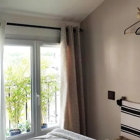 Prázdninový dům Jacuzzi Au Lemon Tree Et Charme Des Pierres Dorees