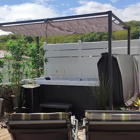 Jacuzzi Au Lemon Tree Et Charme Des Pierres Dorees Prázdninový dům *